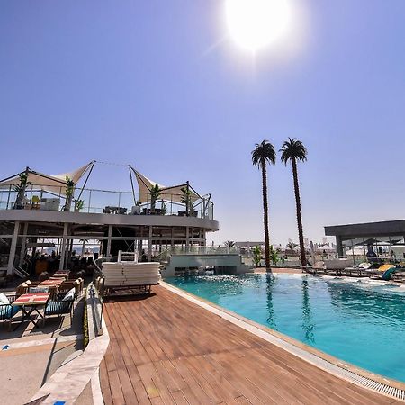 White Tower Private Apartment Beach View Mamaia Exteriör bild