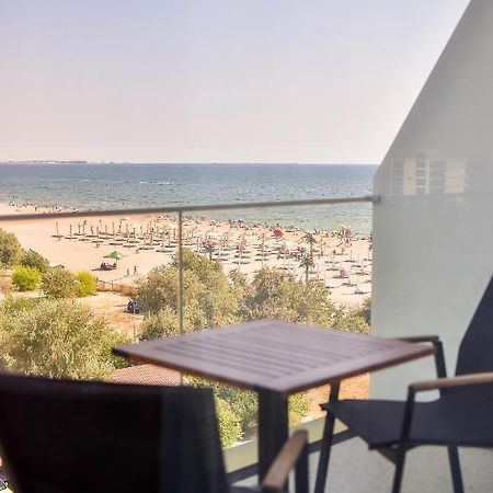 White Tower Private Apartment Beach View Mamaia Exteriör bild