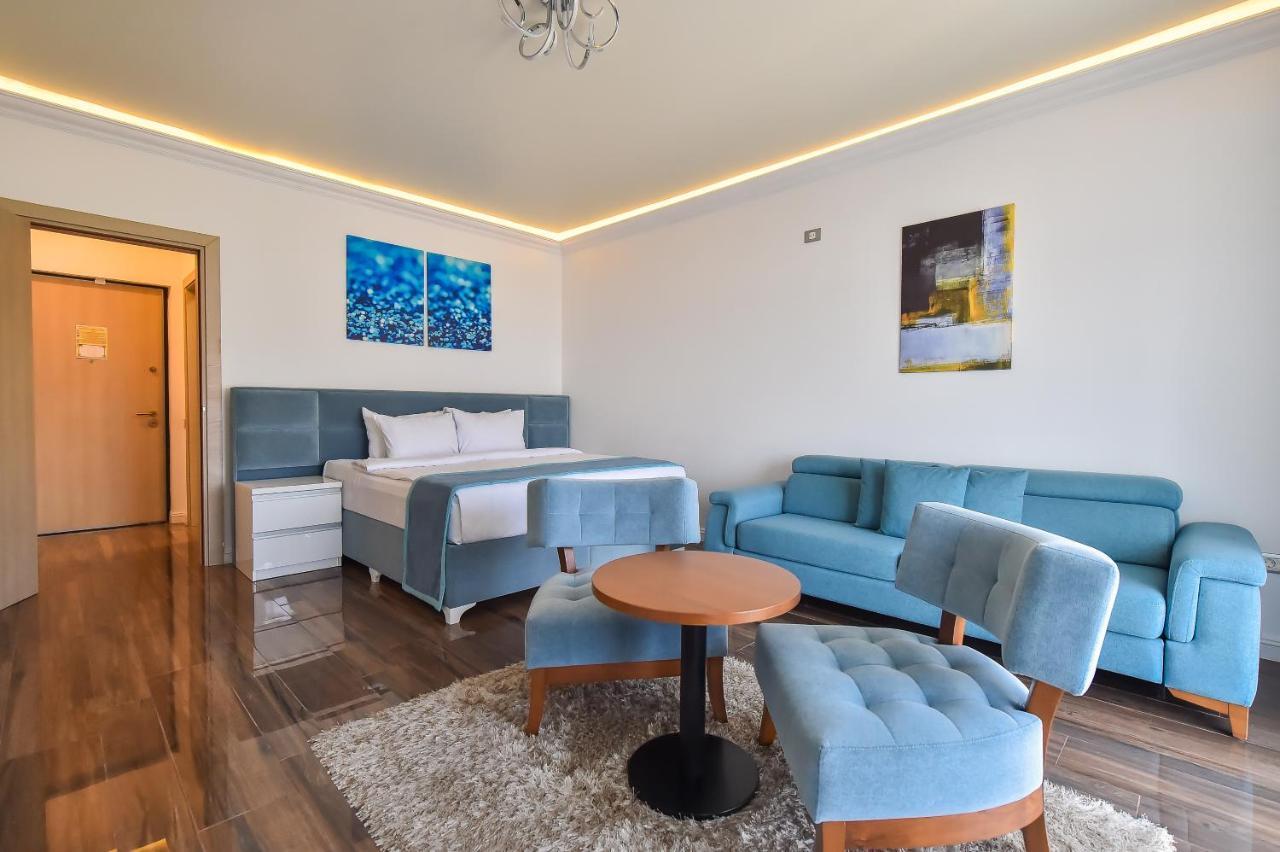 White Tower Private Apartment Beach View Mamaia Exteriör bild